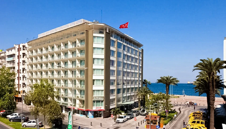 هتل ازمیر پالاس